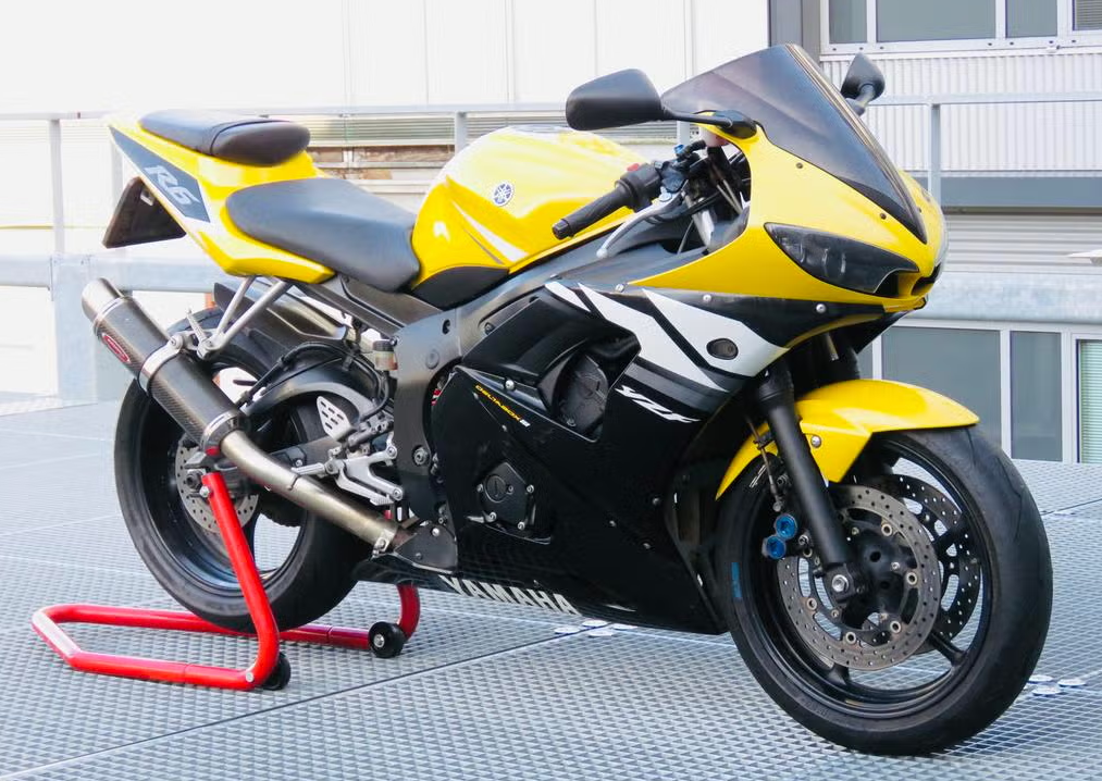 Yamaha YZF R6 RJ05 | 2003 image 1