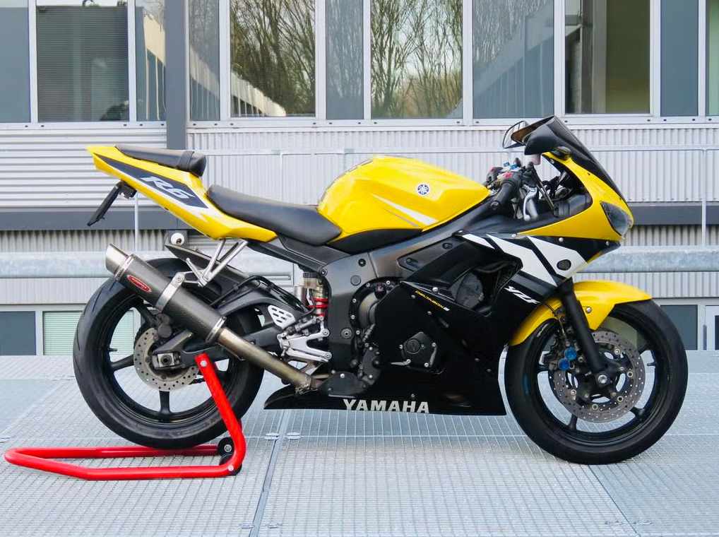Yamaha YZF R6 RJ05 | 2003 image 3